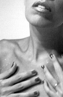 leticia fusilier photographed by ignacio fusilier on deaddrunkdublin.com